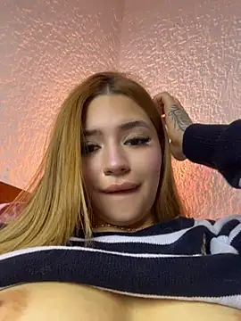 ChloeCollins__'s Live XXX Chat