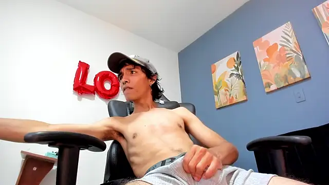 justin_twink20 webcam show