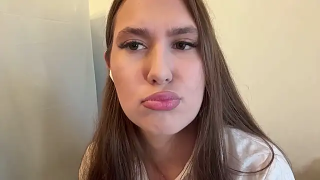 WavaRabuse: вебкам-шоу