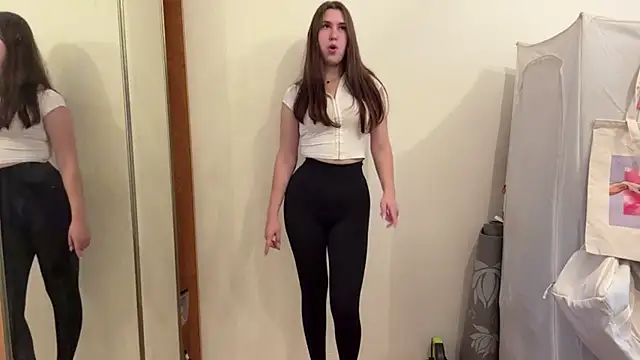 WavaRabuse's Webcam Show