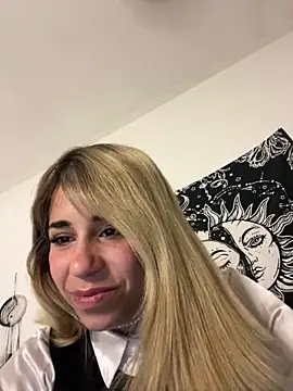 sashaaaaa2026 Show in webcam