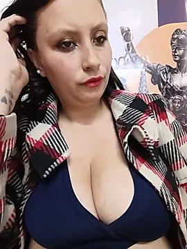 LIA--23 Live XXX-Chat
