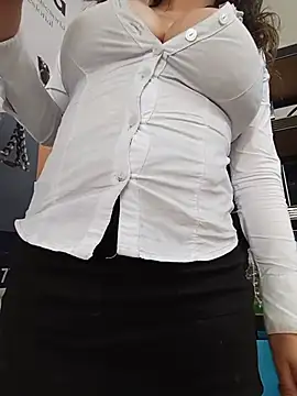 Pokazy przed kamerką – LIA--23