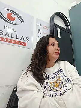 LIA--23 Show Webcam