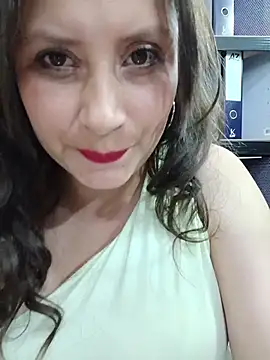 Show modela LIA--23 na web-kameri