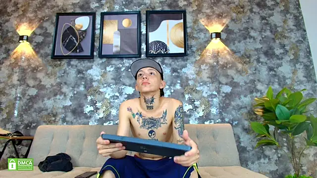 Show de Nick_TattooedGuy na webcam