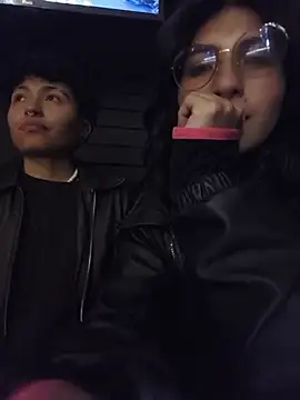 Velvet_Myssticn Webbikameraesitys