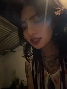 Show modela Velvet_Mysstic na web-kameri