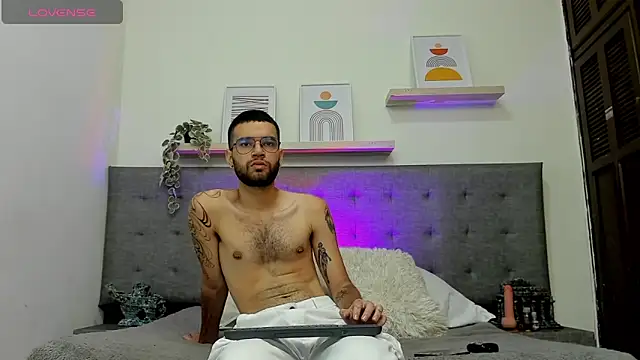 elliot_flame Webcam-Show