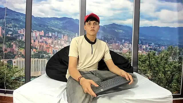 LiamRamirezz webcam show