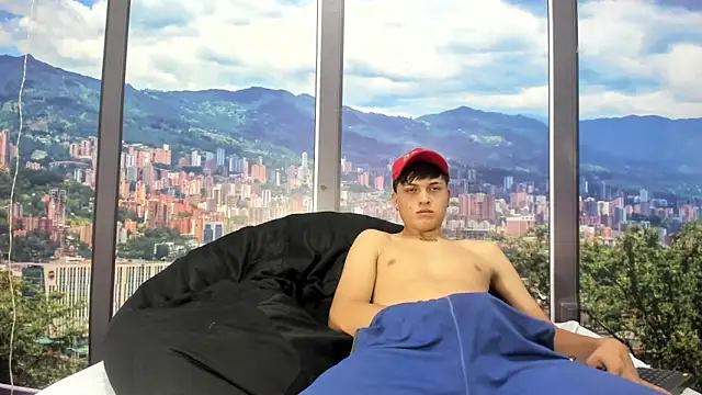 LiamRamirezz Webcam-Show