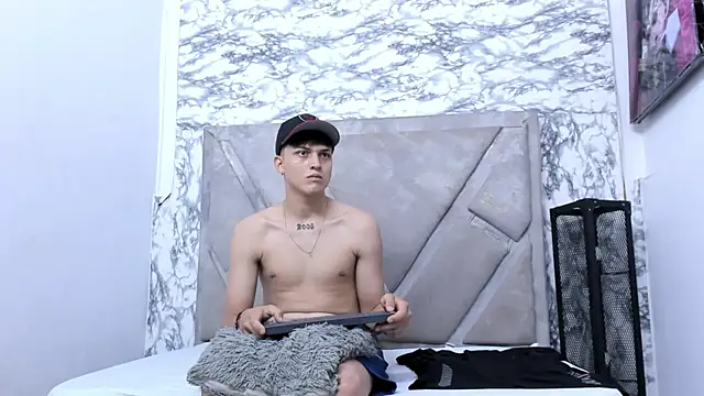 LiamRamirezz webkamerás műsora