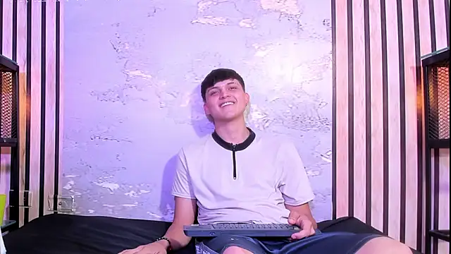 LiamRamirezz Webcam-Show