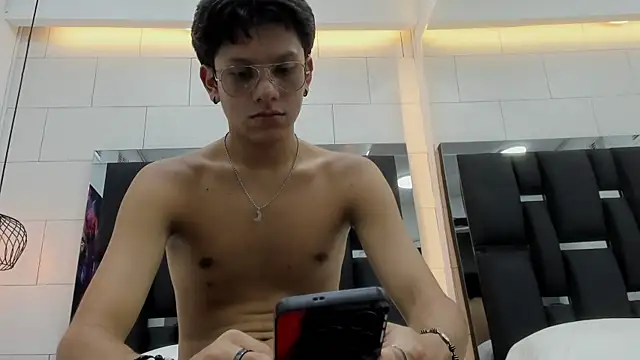zack_dehaan Webcamshow