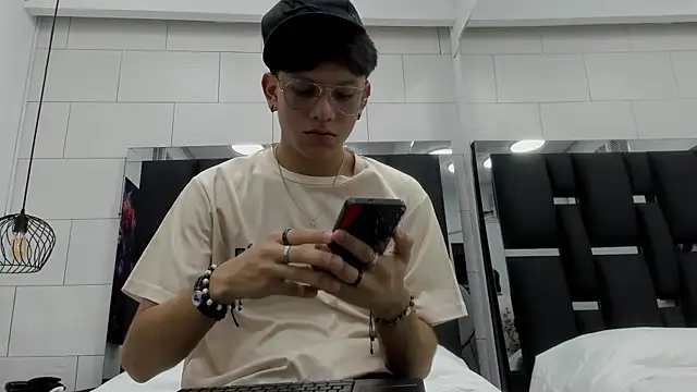 Show Webcam de zack_dehaan