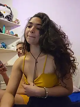 Show modela ooluchyferoo na web-kameri