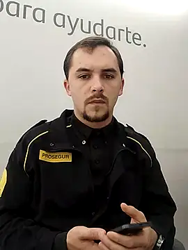 Pertunjukan Kamera Web ooluchyferoo