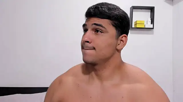 Show modela Thiago_bel na web-kameri