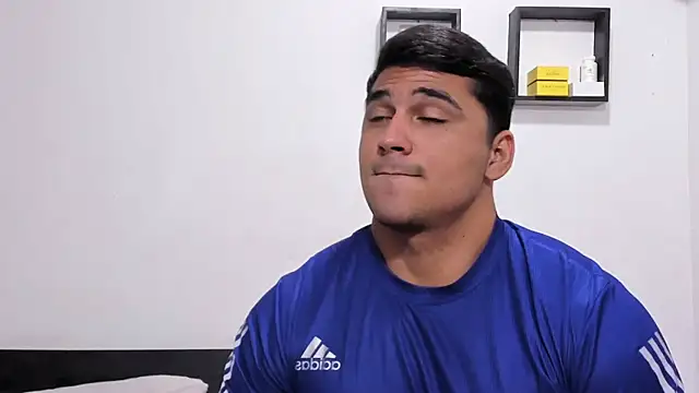 Thiago_bel's Webcam Show