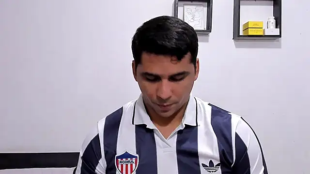 Thiago_bel's Webcam Show