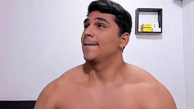 Thiago_bel Show in webcam
