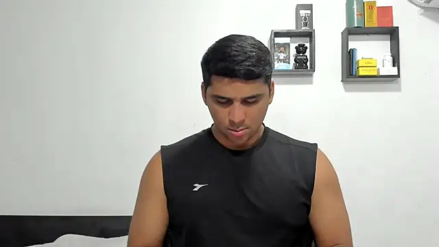 Thiago_bel Show in webcam