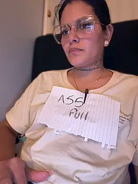 ANNA_NASTY_TABOO Adlı Modelin Canlı XXX Sohbeti