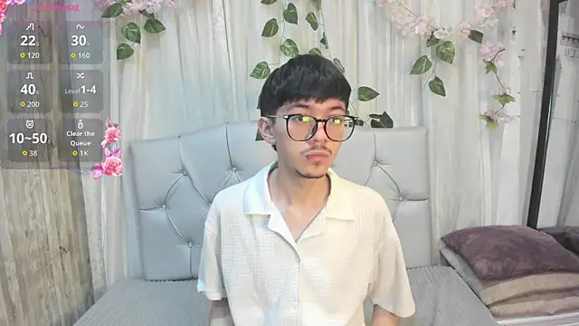 King_Luxury1 Show in webcam