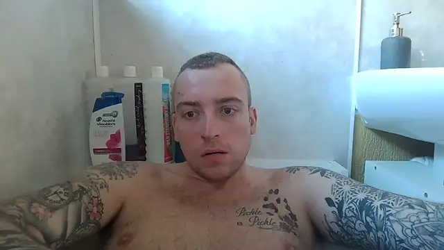 GayWelshCouple webcam show