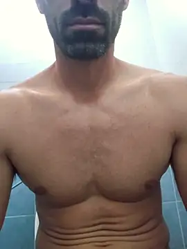 Gnarvshek's Webcam Show