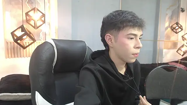 Show modela ash_ka na web-kameri