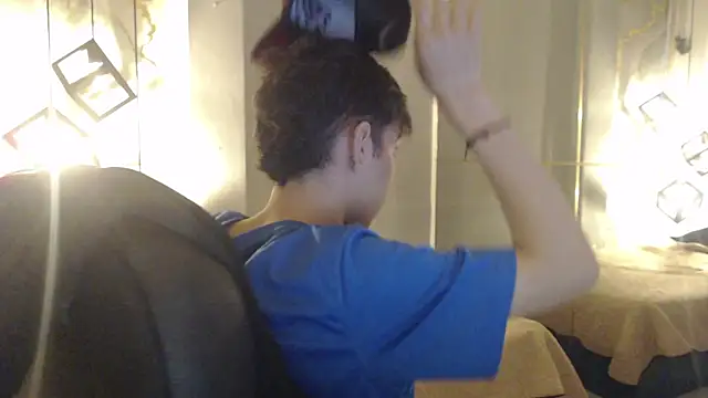 Show modela ash_ka na web-kameri