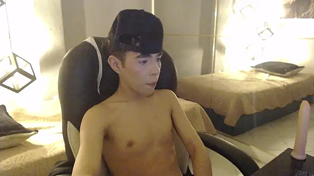 Show modela ash_ka na web-kameri