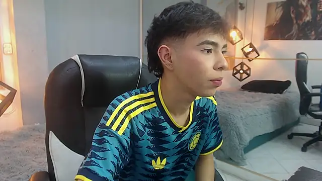 ash_ka webkamerás műsora