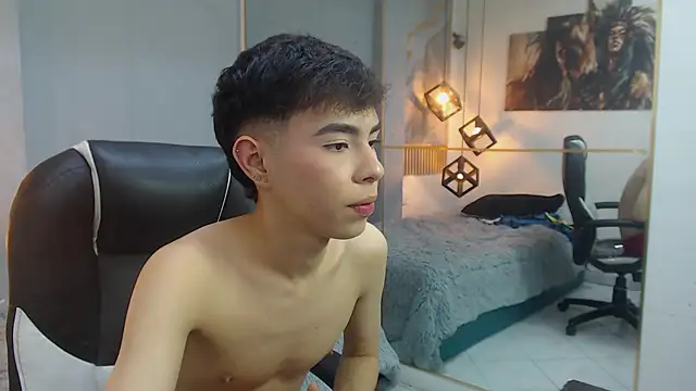 ash_ka Adlı Modelin Web Kamerası Şovu