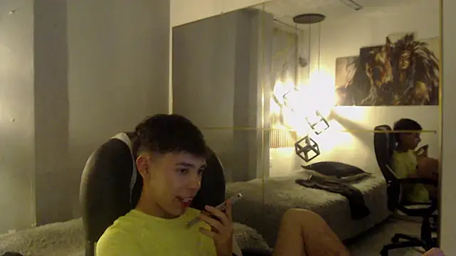 ash_ka Show in webcam