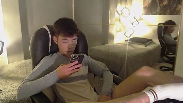 ash_ka Show in webcam
