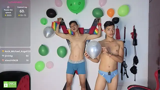 Yuztin_SlimBoyn Webbikameraesitys