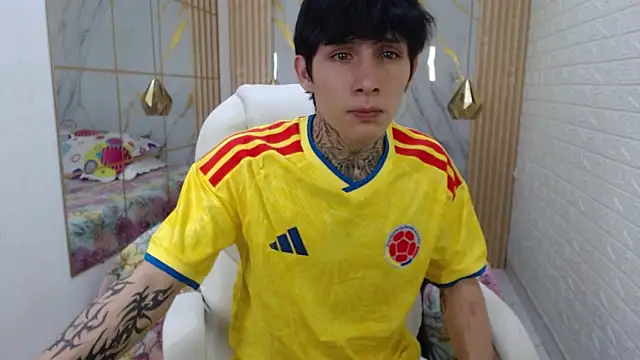 Show de Cry_thereal na webcam