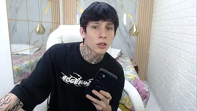 Show de Cry_thereal na webcam
