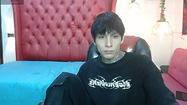 Cry_thereal Webcam-Show