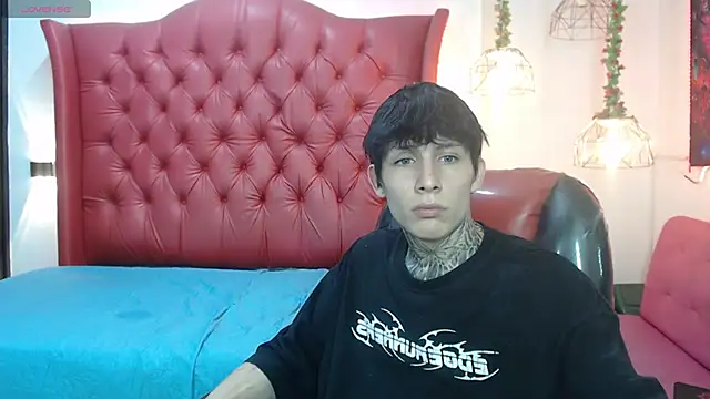 Cry_thereal – Kamerová šou