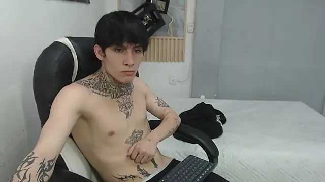 Cry_thereal Webcamshow