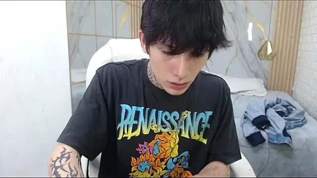 Chat XXX en directo de Cry_thereal