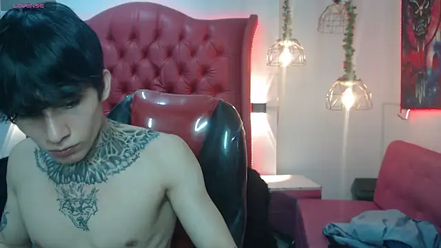 Cry_thereal webkamerás műsora