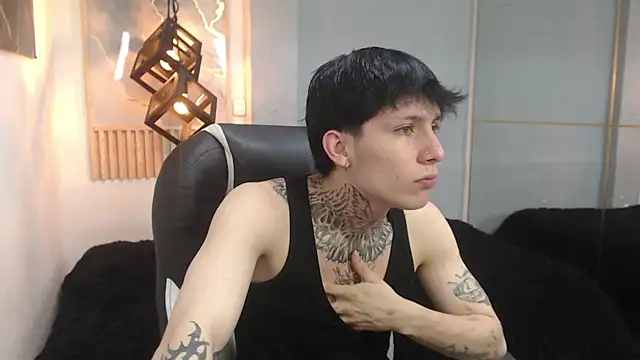 Cry_therealn Webbikameraesitys