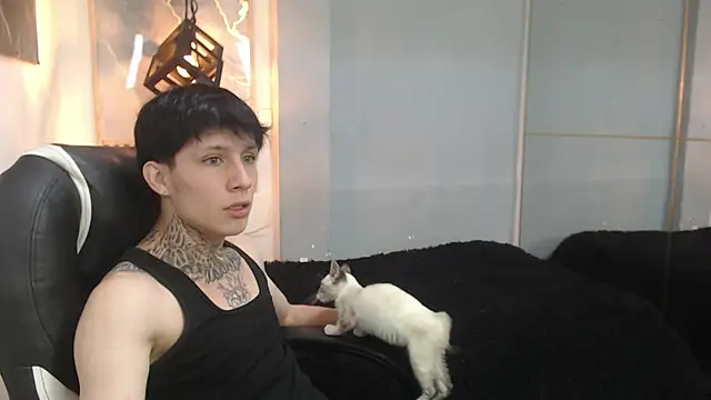 Cry_thereal Webcamshow