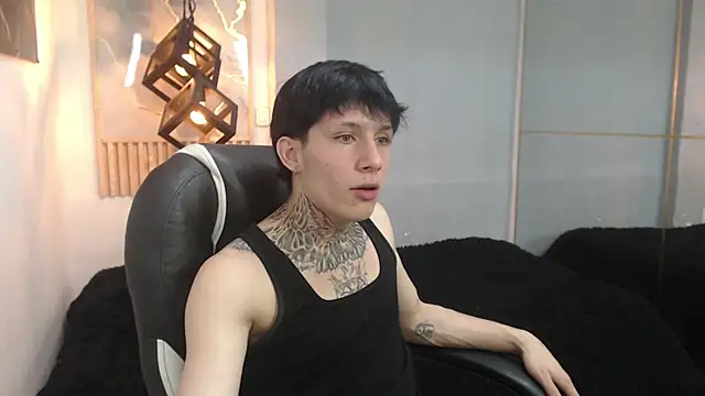 Cry_thereal Webcam show