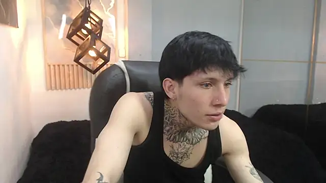 Cry_thereal webcam show