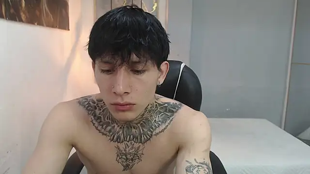 Cry_thereal Webcam-Show